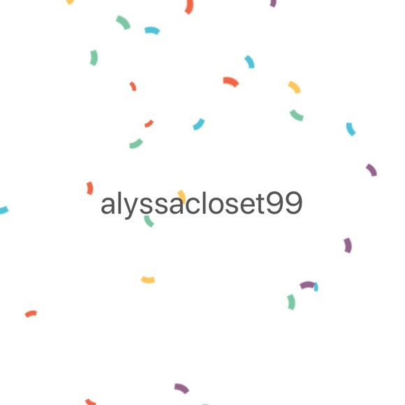 HUGE BRANDY MELVILLE&UO GIVEAWAY!! - Picture 2 of 3